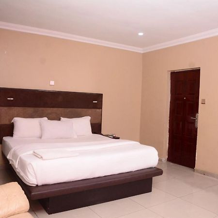 Connecting Lagos Suites المظهر الخارجي الصورة